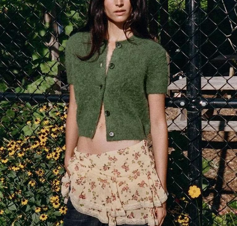Early Autumn Women Office Knitwear Round Neck Short Sleeve