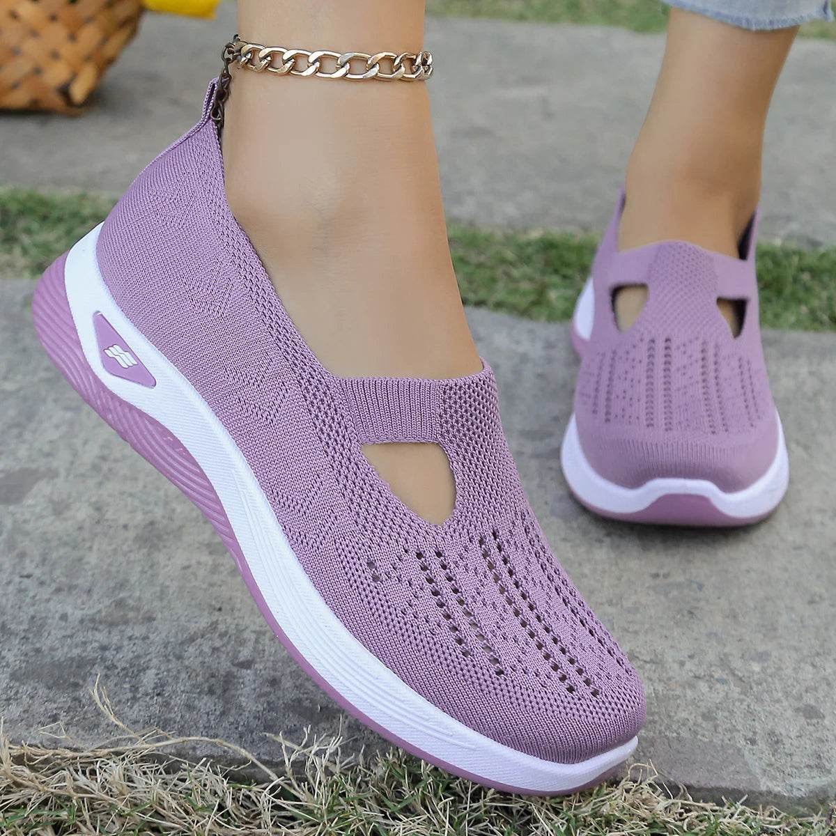 Lightweight Women’s Casual Sneakers – Breathable Flat Shoes for Everyday Comfort